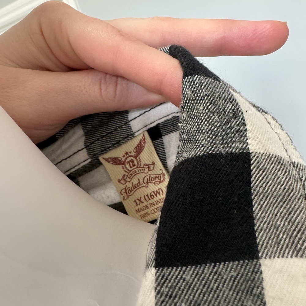Faded Glory Black and White Plaid Shirt with Jean Capris - Picture 4 of 6